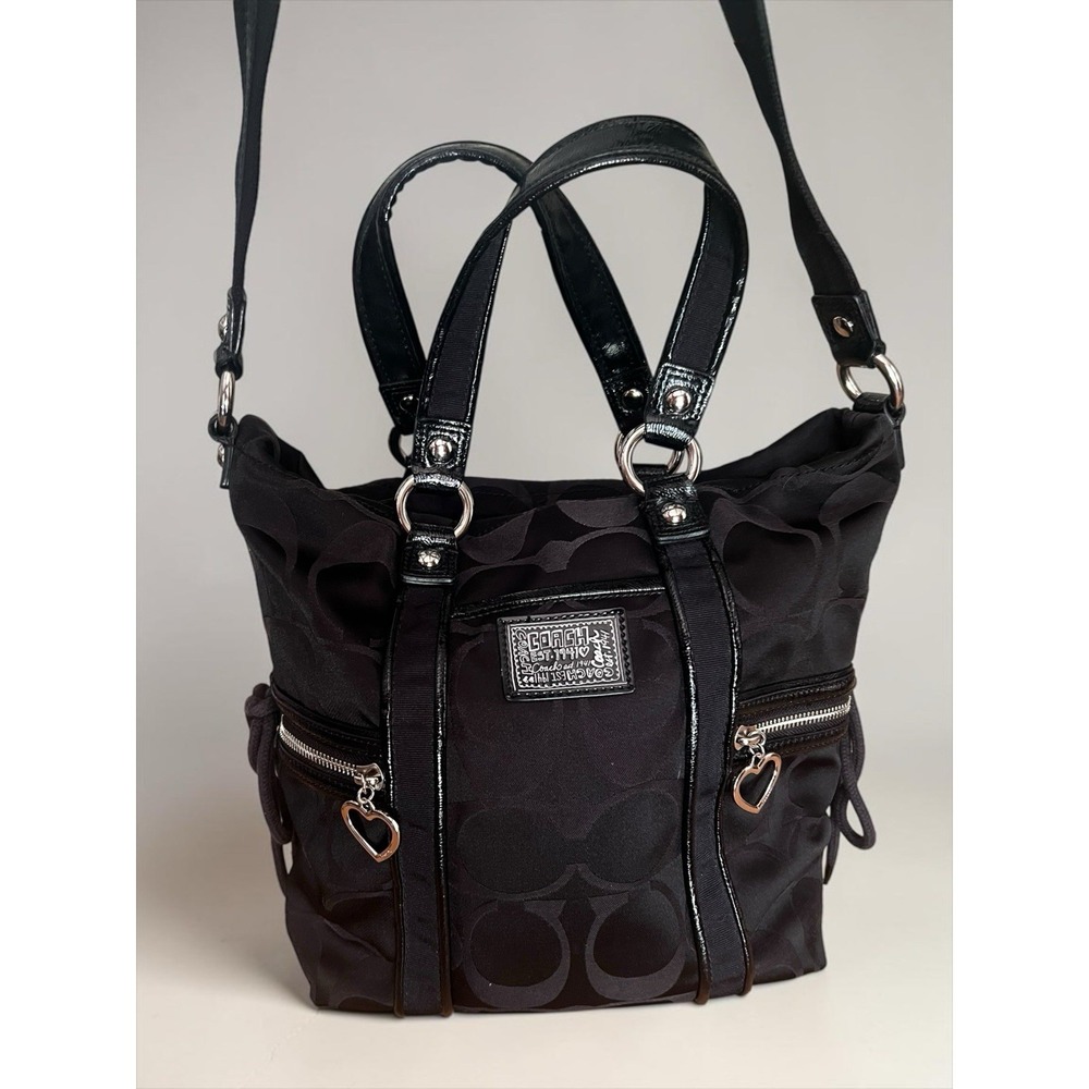 Coach Y2K Poppy Black Signature Fabric and Patent Leather Daisy Tote F20101 🖤